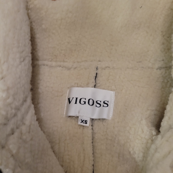 Vigoss Black/Cream Faux Shearling Lined Cropped Jacket | XS - Picture 6 of 9